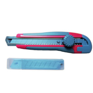 Cutter + 10 lames <h5>329-333</h5>